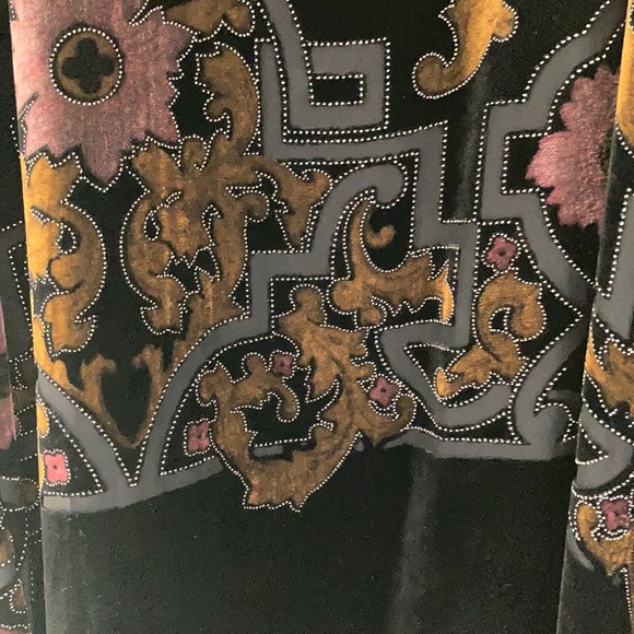 Velvet Dress - Picture 4 of 12